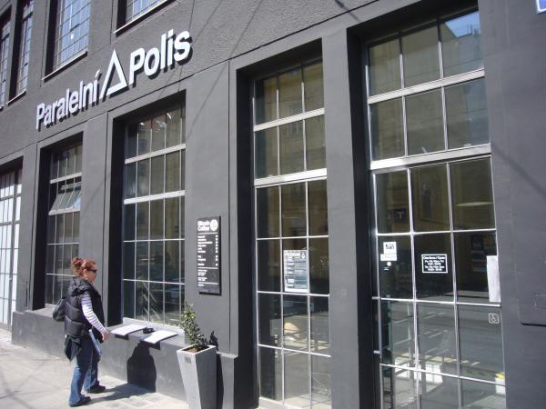Paralelní polis - Bitcoin Coffee